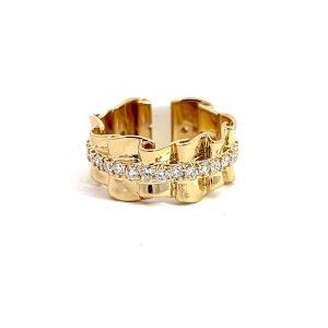 Anillo 10kt Oro Amarillo infinito con Diamantes de Lab diseño ondulado