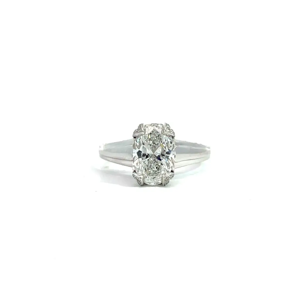 Anillo 14kt Oro Blanco Diamante de Laboratorio Corte Oval 2.00ct