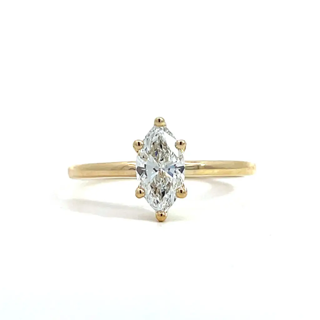Anillo 10kt Oro Amarillo Clasico con Diamante de Laboratorio Marquesa 0.80ct